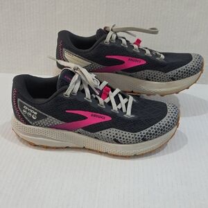 Brooks Divide 3 Women's Athletic Shoes - Black, Pink, and Gray Size 7.5